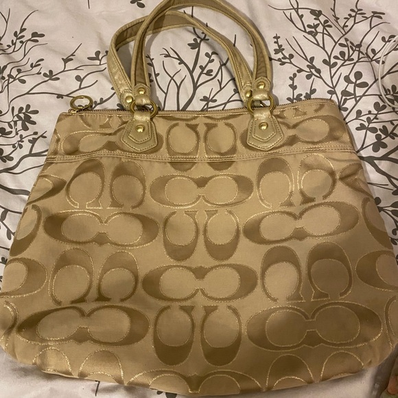 Coach purse - Picture 3 of 3